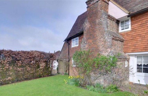 Sissinghurst House | Vacation home Old Cobblers Cottage in Sissinghurst - 4 persons, 2 bedrooms
