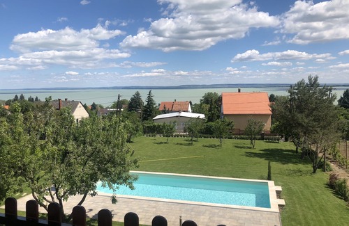 Badacsony House | Vacation home OMEGA, with large pool and lake view