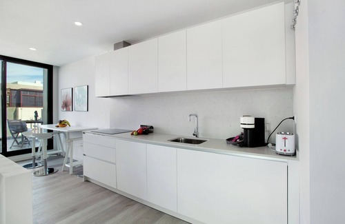 Las Palmas de Gran Canaria House | Vacation Home 'Penthouse Aliseo On The Beach' with Sea View, Private Terrace and Wi-Fi
