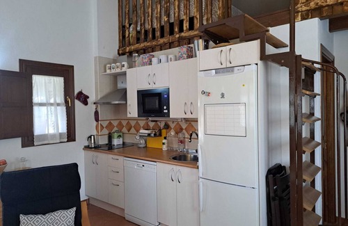 Alozaina House | Vacation Home "Salvador" with Mountain View, Private Pool & Wi-Fi