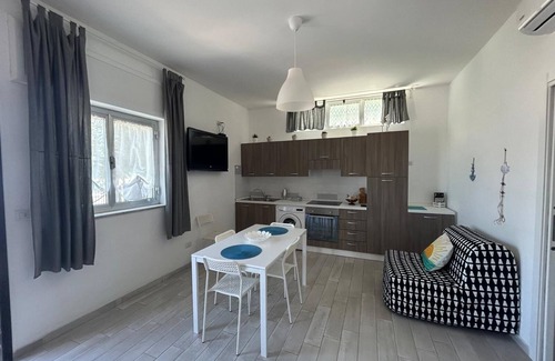 Barletta Villa | Vacation home Sea view with veranda SoleeMare Barletta Apartments 4