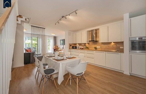 Koelpinsee House | Vacation home Strandrose only 800m to the beach - ideal for families