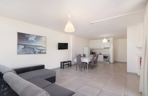 San Fernando Apartment | Vacation Home 'Suite' with Sea View, Wi-Fi and Air Conditioning