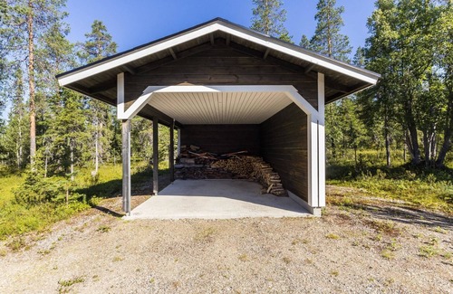 Salla House | Vacation home Suosto by Interhome