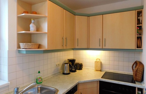 Born auf dem Darss House | Vacation home "Unterm Reetdach" - semi-detached house approx. 70 m² for 2-5 persons