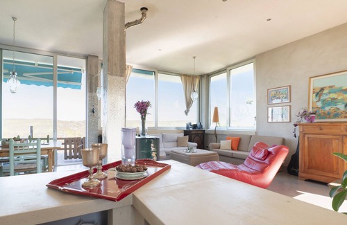 Otranto House | Vacation Home "Villa Deluxe" with Shared Pool, Private Terrace & Wi-Fi