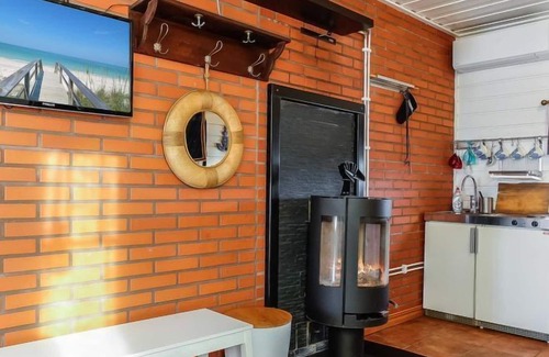 Ylitornio House | Vacation home Villa väylä in Ylitornio - 2 persons, 1 bedrooms