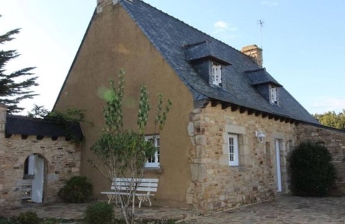 Saint-Armel House | Vacation home with swimming pool near the Gulf. Walking distance to the sea.
