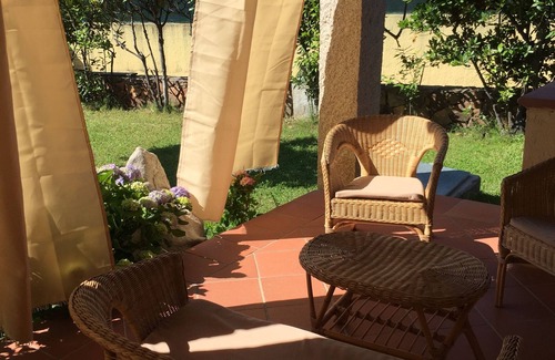 Budoni House | Vacation home with garden