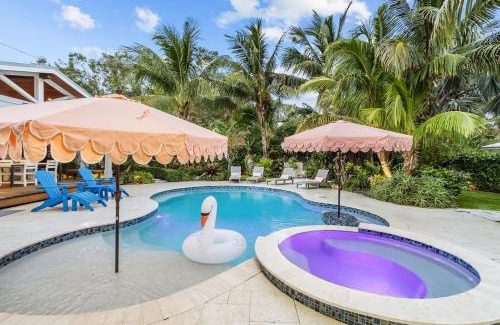 Ellenton House | Vacation House, Poolhot-tuboutdoor Kitchen!