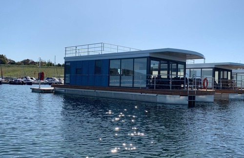 Braunsbedra House | Vacation in front of the front row! On the Geiseltalsee!