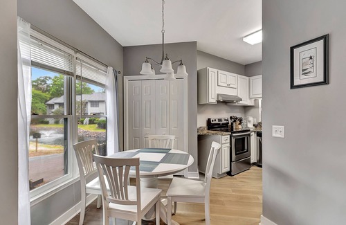 Hilton Head Island Condo | Vacation in beautiful Hilton Head Island, walk to the beach