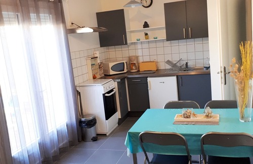 Gujan-Mestras Apartment | Vacation rental Bassin d'Arcachon 2/4 pers quiet location close to amenities and beach