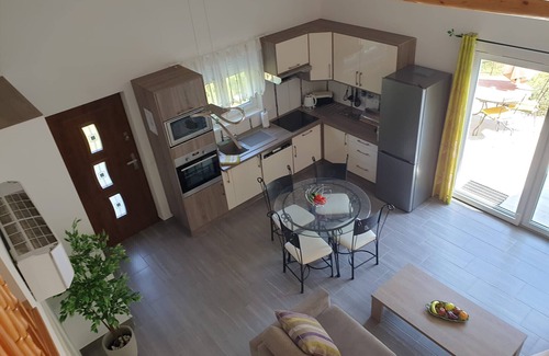 Plan-d'Orgon Ski Chalet | vacation rental with pool Orgon LS1-451