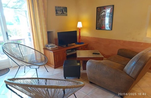 Sarrians Other | Vacation rental with swimming pool in the heart of Provence