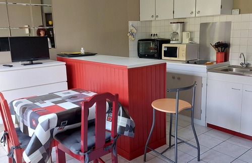 La Madeleine-Bellevue Apartment | Vacation studio rental by the sea Saint-Malo