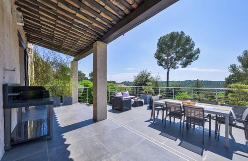 Biot Apartment | VACATION VILLA FOR RENT IN BIOT IN THE BOIS FLEURI DISTRICT