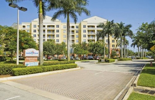 Weston Condo | Vacation Village at Weston