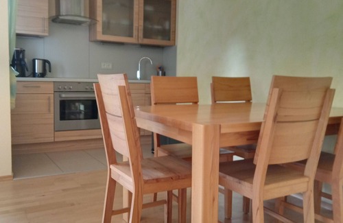 Hahnenklee Apartment | Vacation with dog in the Harz Mountains, underground parking, guest WC, balcony, 50m to the forest