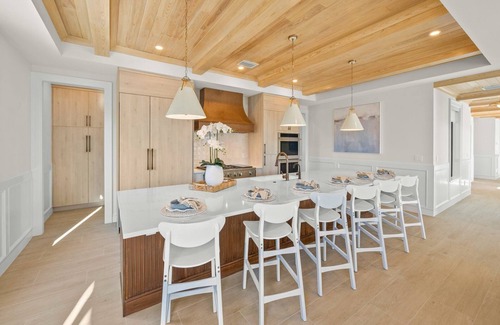 Siesta Key House | Vacationers Paradise-2 Luxury Homes-60ft Slide-Golf Sim-Sport Court-Near Village