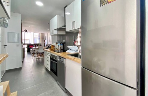 Almunecar Apartment | Vacations with art by the sea