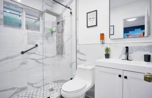 Coral Way House | Vacay Spot Happy Escape 15 Min Beach Massage Shower Prime LOC! 6 blocks away from Bars, Nite Clubs, Res, Shops