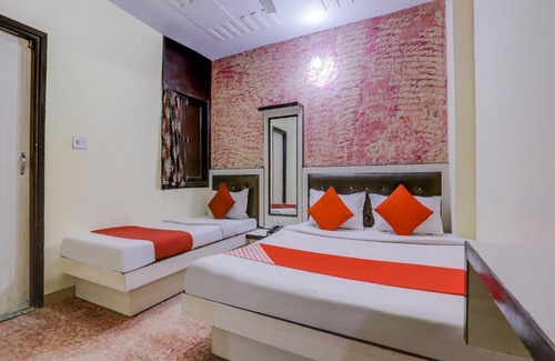Paharganj Hotel | Vaccinated Staff- OYO 75804 Hotel J J International