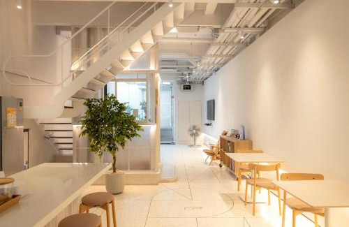 Bang Rak Apartment | Vaeh Viean Silom