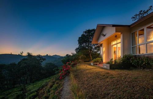 Elappara Villa | Vaga Roville- Tea Plantation Valley View by StayVista