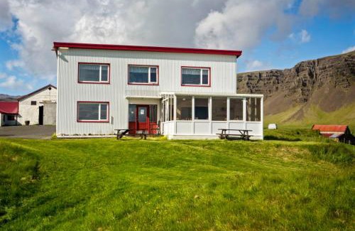 Hofn House | Vagnsstadir Hostel