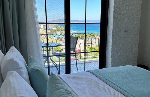 Cesme Hotel | Vahide Dalyan