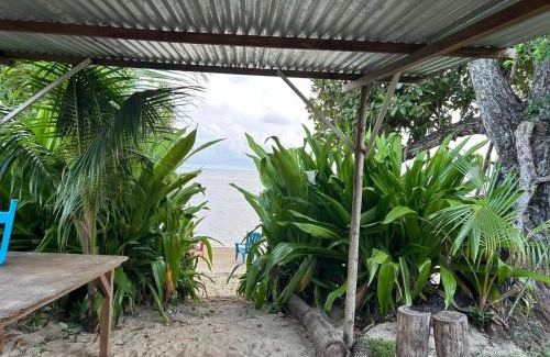 Ha'apiti Cabin | Vaianae Sands