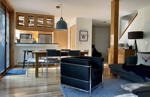 Vail Condo | Vail ski in-out, modern alpine chic