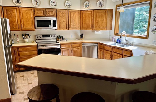 Vail House | Vail Townhouse/Golf Course Free Shuttle across street