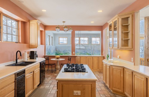 Eagle-Vail Cabin | Vail View by AvantStay | Minutes from Beaver Creek