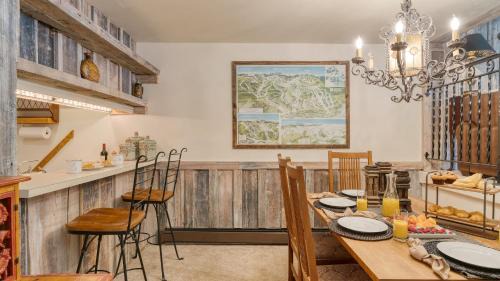 Vail House | Vail Vista Mountain Retreat w Balcony Views Near Vail Ski Village