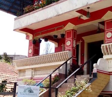 Madikeri Ski Chalet | VAISHNAVI VILLA-Family Homestay-2km from bus stand-WiFi