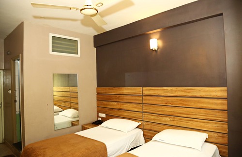 Rajajinagar Hotel | Vajra Heritage