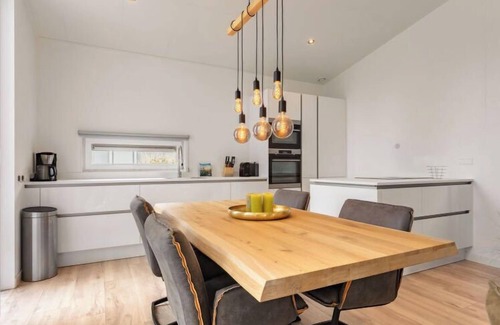 Wemeldinge House | Vakantiehuis Ruisweg 80 by Interhome