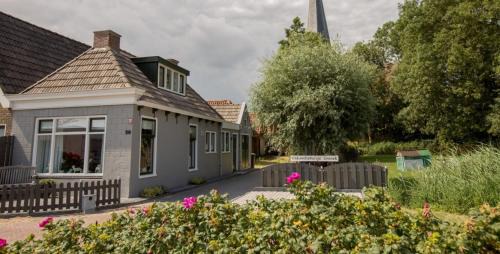 Holwerd House | Vakantiehuisje Smoek Holwerd, aan de Waddenzee