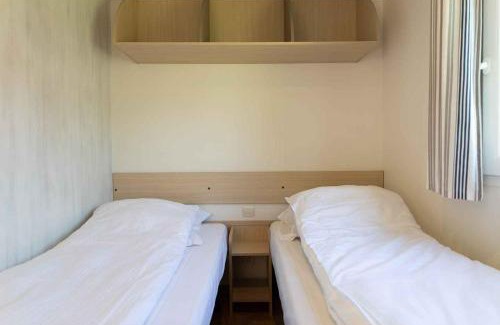 Jabbeke Ski Chalet | Vakantiepark Klein Strand - Comfort Chalet 4p H