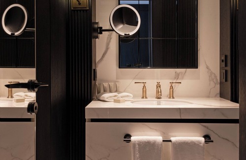 Cengelkoy Mahallesi Hotel | Vakko Hotel Sumahan Bosphorus
