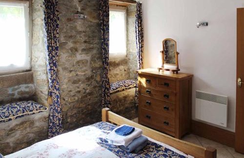 Lehon Apartment | Val Rive - Degas Apartment