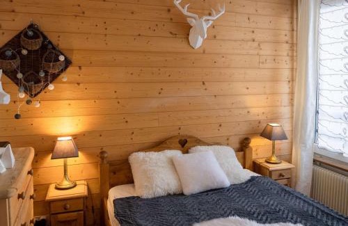 Val-Thorens Apartment | Val Thorens - Appt 6 pers rénové, 2 chambres, WiFi, loc. à skis, proche pistes - FR-1-637-28