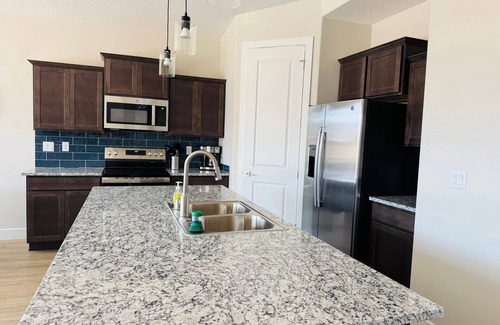 Mesquite House | Val Vista Hideaway |12 minutes to Sports Complex + $500 in complimentary activities!