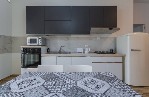 Bitonto Apartment | VALE'S HOUSE [GARAGE]