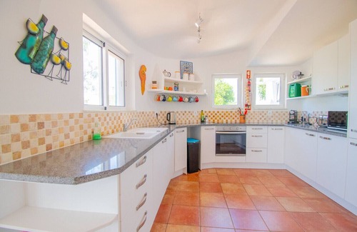 Carvoeiro Villa | Vale Verde 5 Bedroom Villa, 10 min walk to Carvoeiro Center.