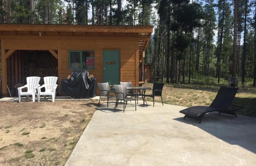 Valemount House | Valemount Mountain Retreat Guesthouse