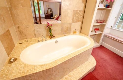 Ambleside House | Valentine Cottage