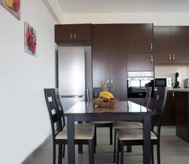 Theletra House | Valentine's House